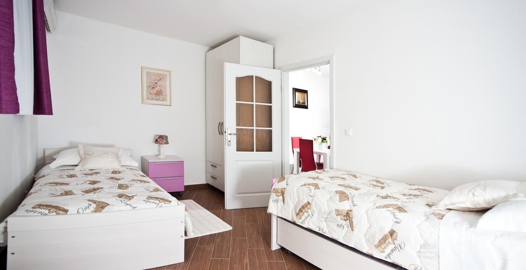 Apartment Lina Deluxe Split Quarto foto
